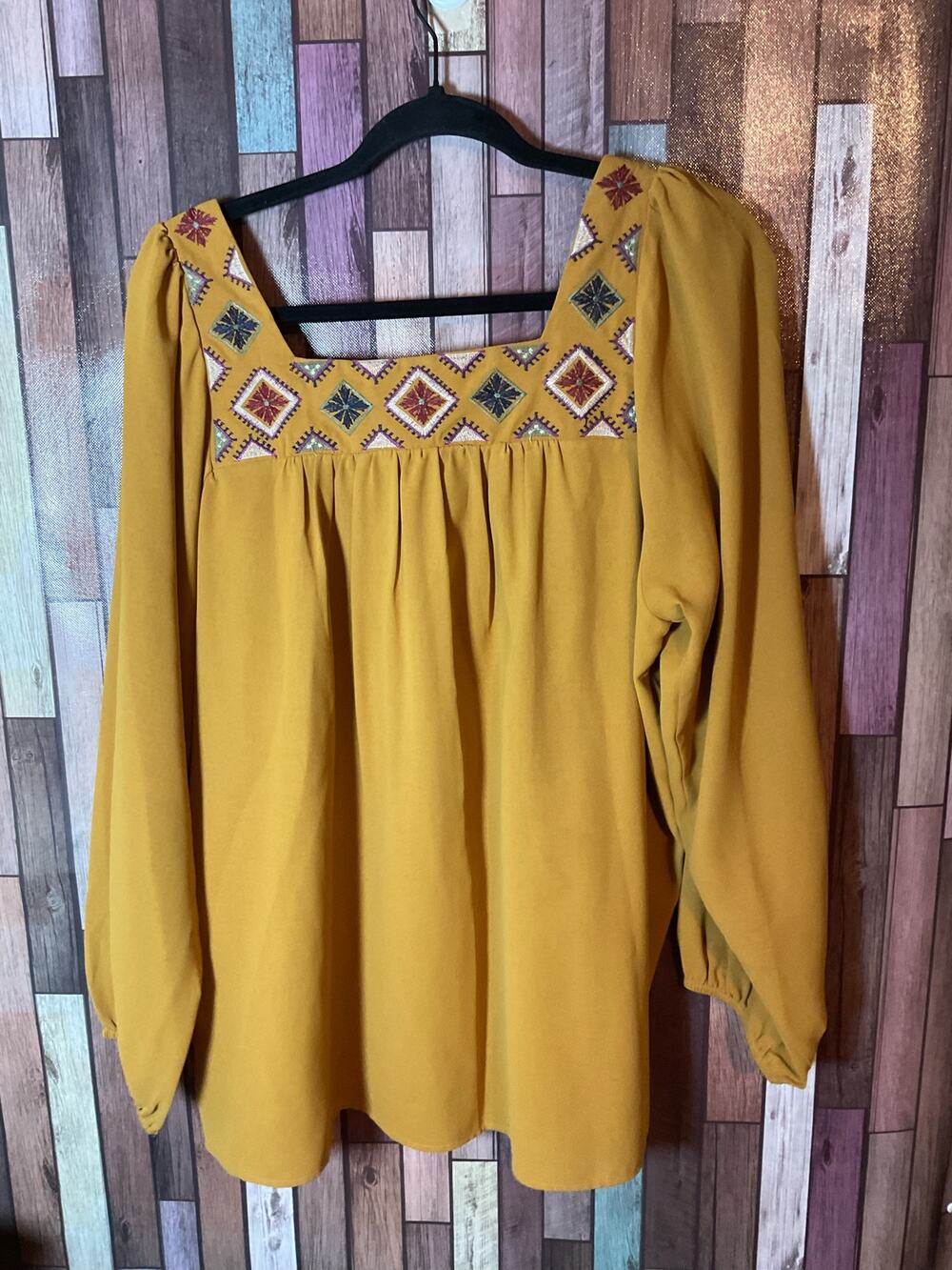 FSL Apparel Mustard Diamond Embroidery Boho Long Sleeve Top Women’s Size Large - Picture 1 of 2